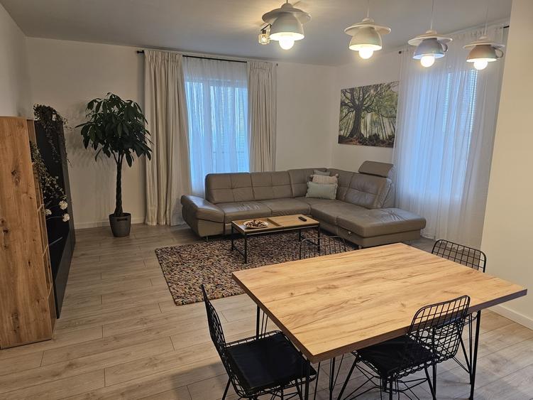 Apartament 3 camere Lux + loc de parcare in zona Mihai Bravu - 1