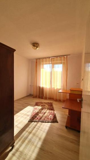 Apartament cu 3 camere decomandat în Rahova - 5