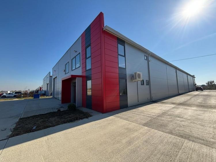 HAla 590 mp TBM Chitila  , rampa incarcare TIR - 1