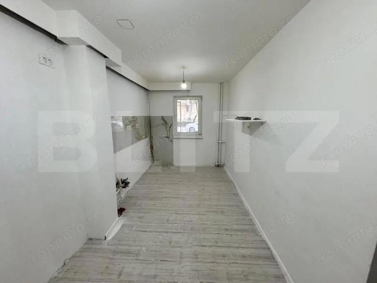 Apartament 4 camere decomandat Valea Rosie , Zona Scoala 29 - 8