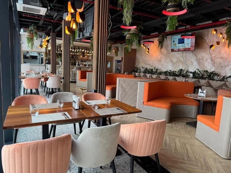 DE VANZARE AFACERE RESTAURANT , CU LOCATIEINCHIRIATA IN SEBASTIAN PROSPER MALL - 3