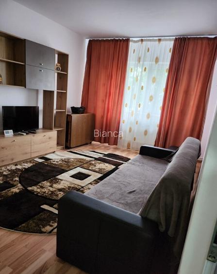 Inchiriez apartament cu 2 camere Micro 20 Inchiriez apartament cu 2 camere Micro 20
