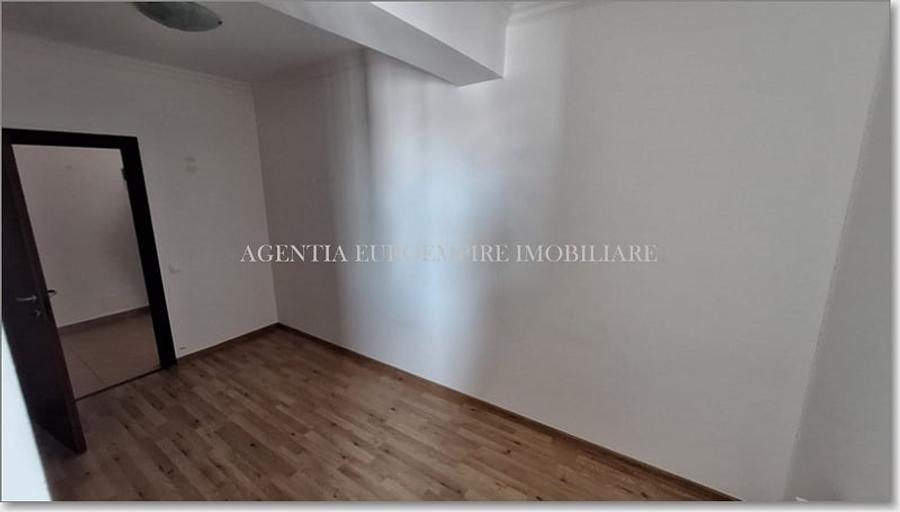 Apartament de vanzare in Constanta, Km 5 - 3 camere decomandat - 7