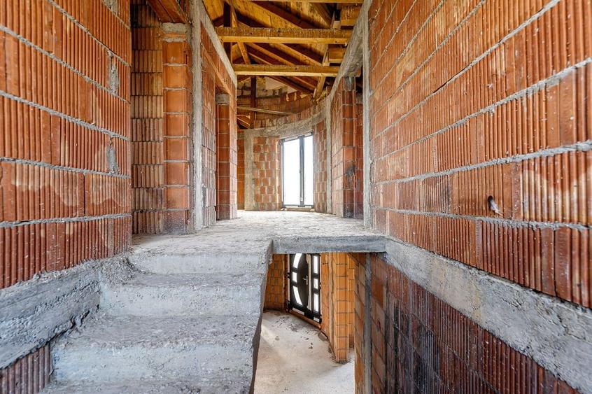 REZERVAT! Casă la roșu cu teren de 752 mp, Mandruloc. Arad - 7