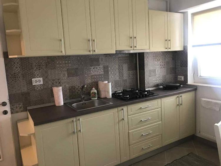 Apartament cu 2 camere decomandat, mobilat în Păcurari