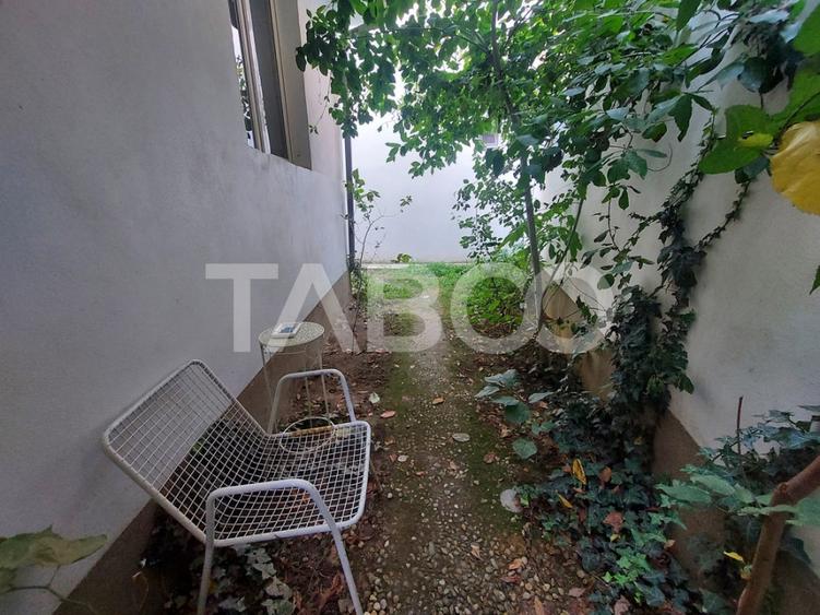 Casa individuala de vanzare pretabila regim hotelier Orasul de Jos - 9