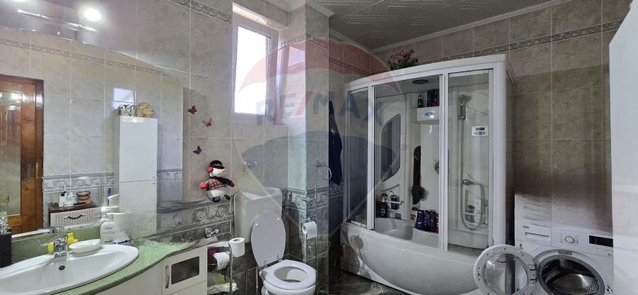 Casă cu etaj deosebită în Chișineu-Criș – un cămin creat cu suflet - 18