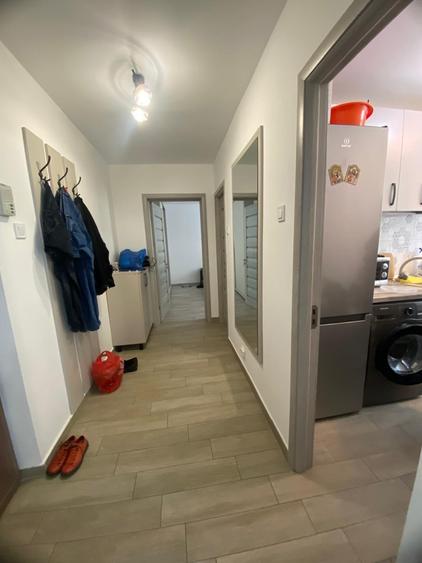 2 decomandate la ETAJUL 1 renovat Cornisa - 8