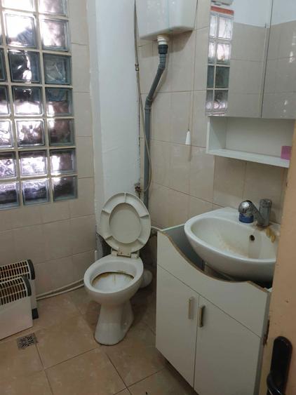 Inchiriez camera in vila - 4