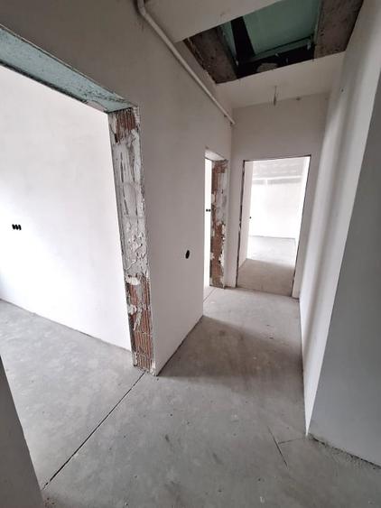 De vanzare apartament 2 camere in Selimbar - 5