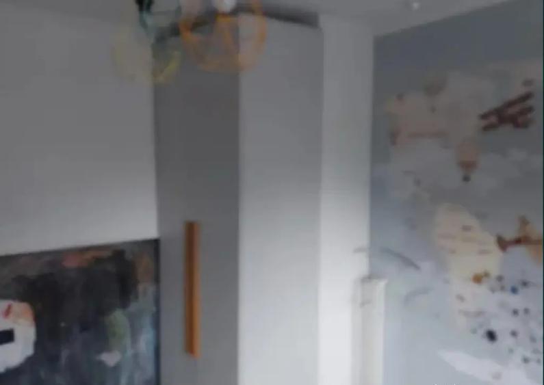 Apartament 4 camere, decomandat - zona Sacele - 2