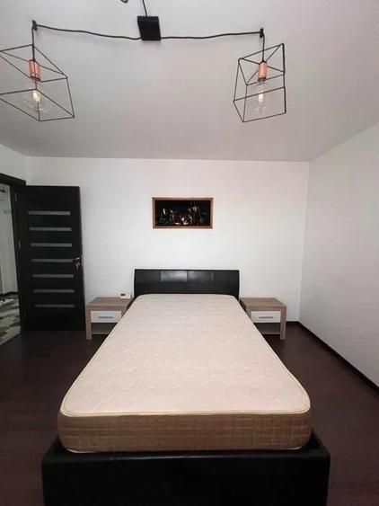 Apartament cu 2 camere, decomandat, zona Tatarasi - 5