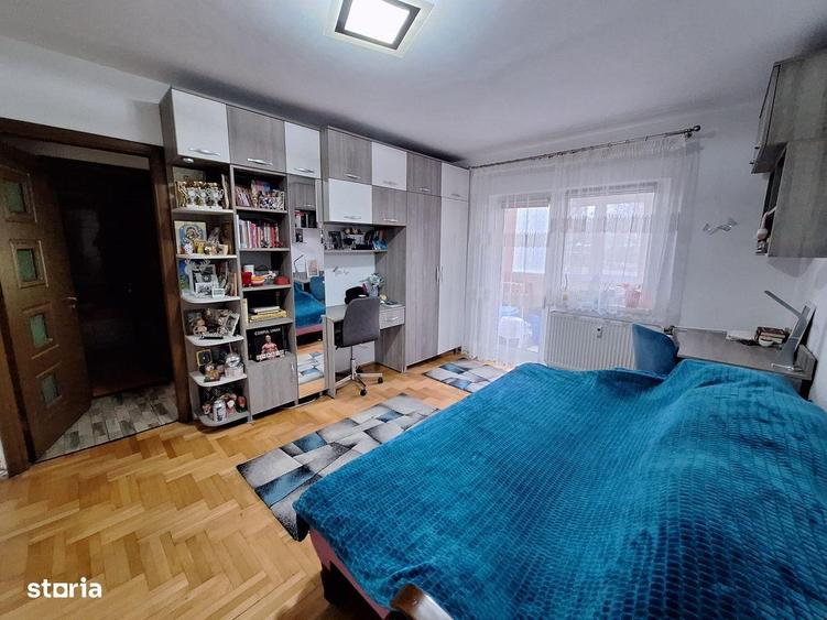 Apartament 2 camere semidecomandate etaj 2 ,URA - 7