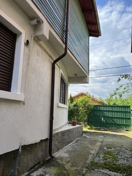 Casa si teren de vanzare P+E living 3 dormitoare 2 bai terasa  balcoane - 2