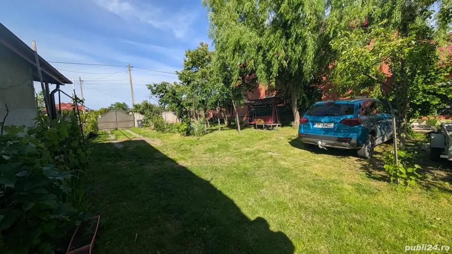 Casa + Teren 1700m - 1