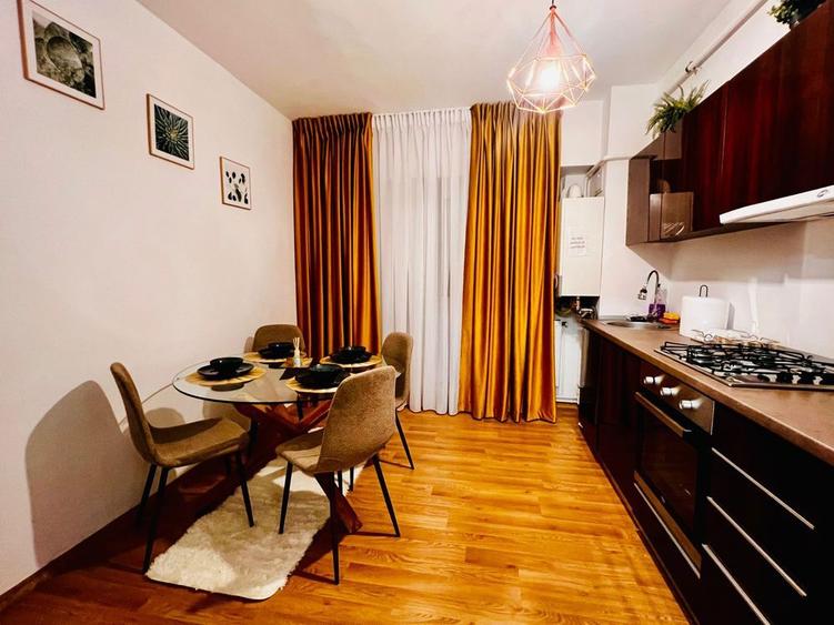 Inchiriez ap. 3 camere lux -zona Europa -Craiova -ultracentral 650 - 5