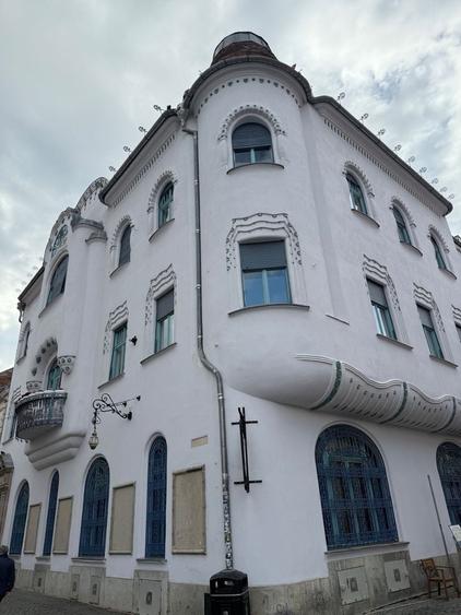 Spațiu elegant de închiriat în clădire istorică Casa Steiner Miks - 1