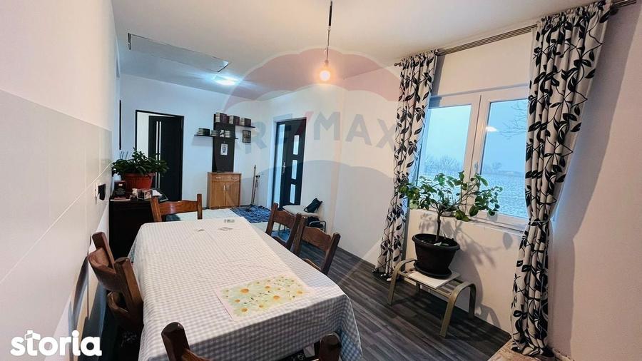 Casa / Vila cu 4 camere de vanzare - 15