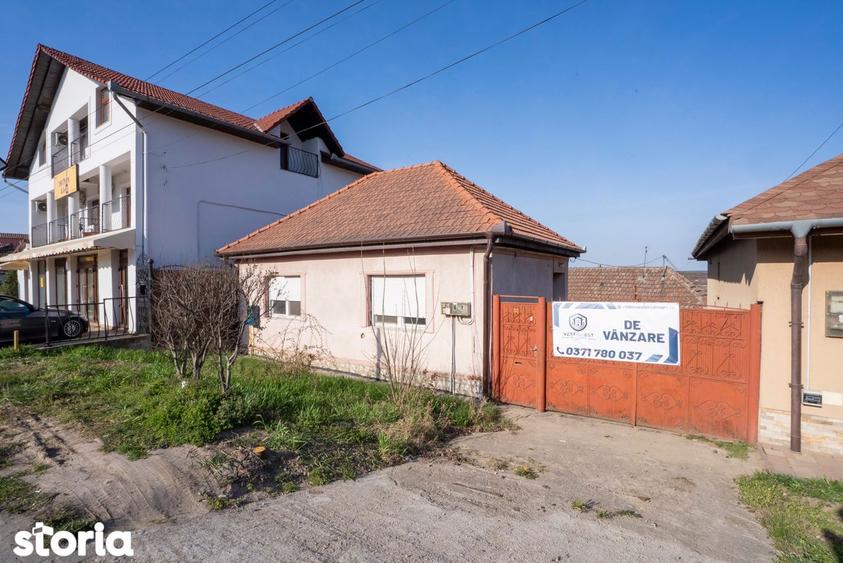Casă cu 2 camere cu Canalizare în Sânmartin