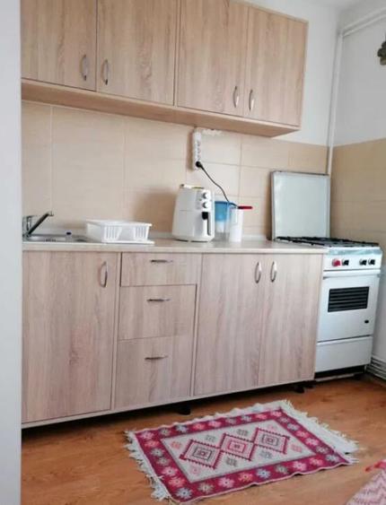 Garsoniera decomandat - zona Astra - 4