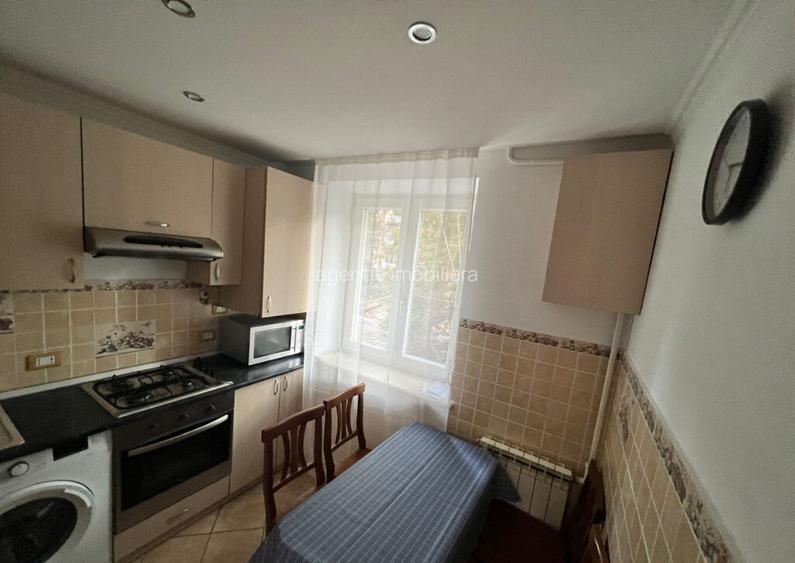 Inchiriez Garsoniera Piata 1 Mai