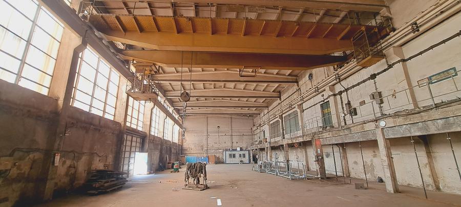 Bulevardul Basarabia, zona Faur, hala 1100 mp cu pod rulant - 1