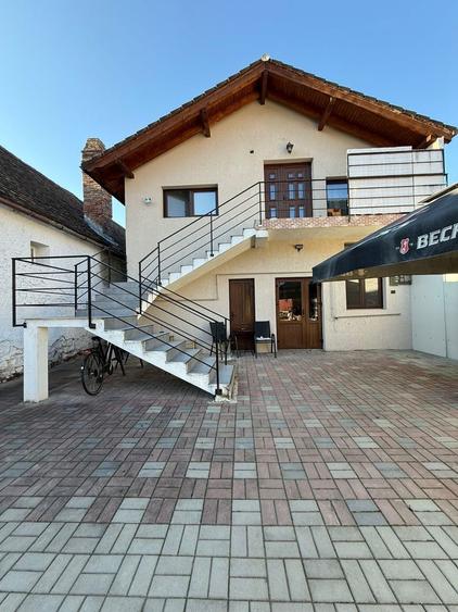 Spatiu comercial + apartament + teren Aiud - 1