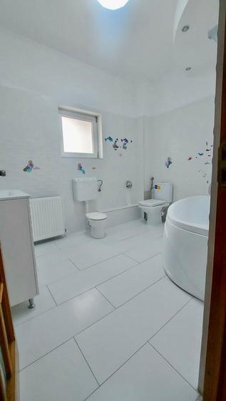 vila 7camere/(348util,500teren,119ampr.)mp/5min.metrouAp.Patriei - 13