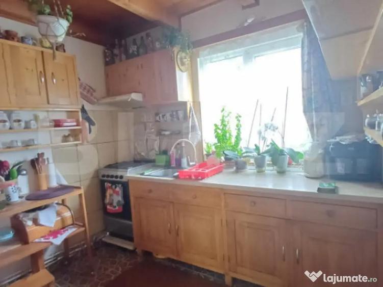 Casa individuala 5 camere, teren 2800 mp in Moldovenesti - 3