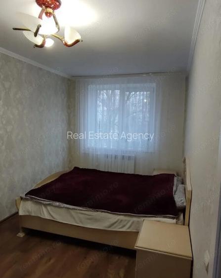2 camere in zona Complexului Studentesc