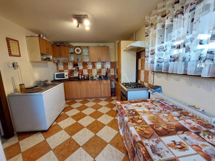 Oportunitate unica! Casa cu 4 camere ideala pentru familie. - 1