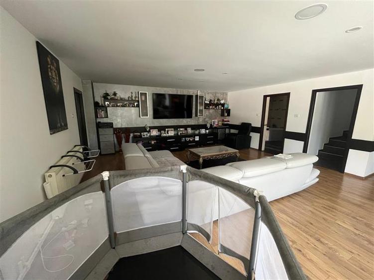 Caransebes, Casa la Cheie P+E+M, Zona ACR - 2