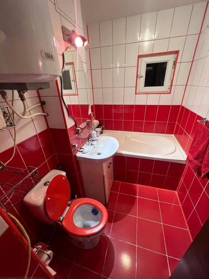 Apartament 3 camere semidecomandate Craiovita Noua - 9