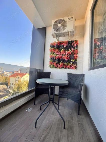 Vand 1 cam studio Mamaia - 3