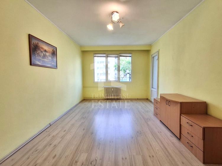 Apartament 3 camere decomandat | Locație excelentă | Bd. Chișinău 21 - 1