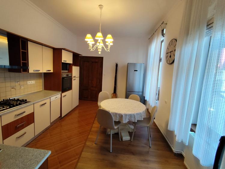 Apartament la casa cu 4 camere de inchiraiat in Sibiu zona Ultracentala - 3