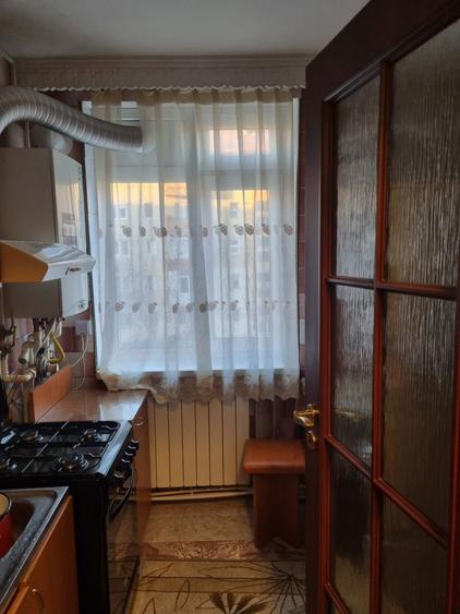 Vand apartament 2 camere precista str burebista - 1