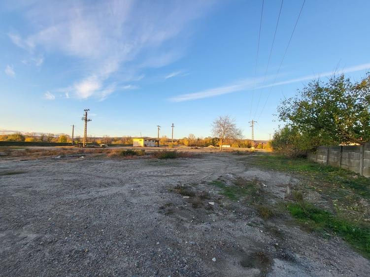 Teren intravilan, 5614 mp, Lipova - 3