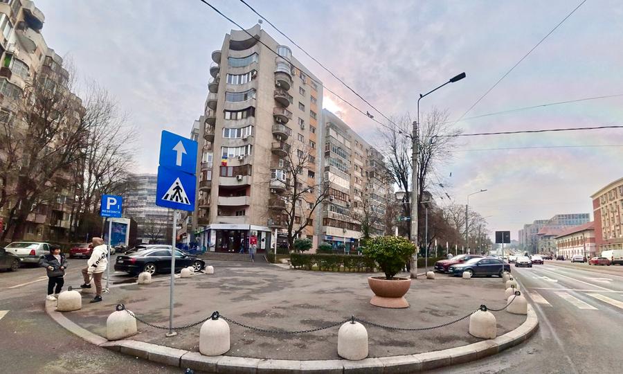 Spatiu comercial cu vizibilitate foarte buna – Tineretului - 1