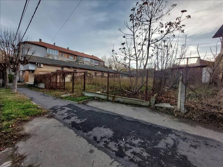 TECHIRGHIOL - CENTRU PRIMARIE TEREN 760 MP. IDEAL  PENSIUNE, BLOC, URBANISM P+2 - 1