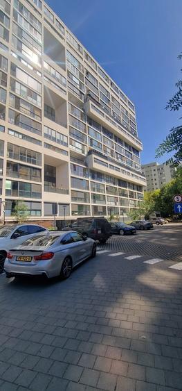 Colentina Fabrica de gheata (Complex Poseidon) - 1