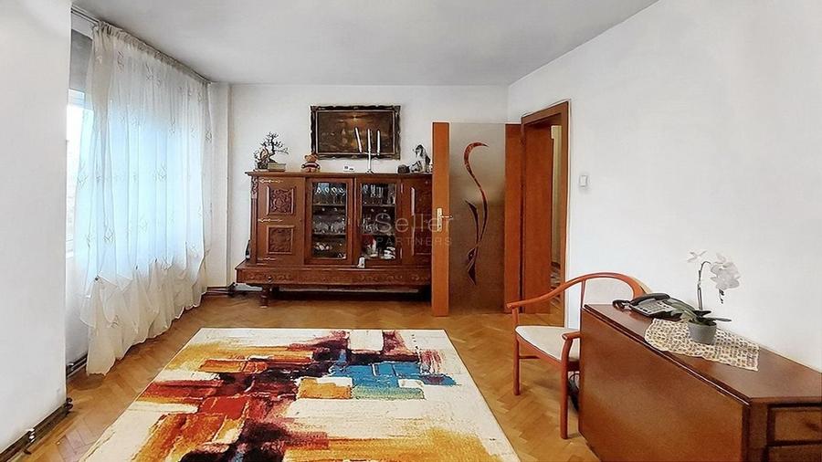 Proximitate imediata fata de mijloacele de transport in comun - 11