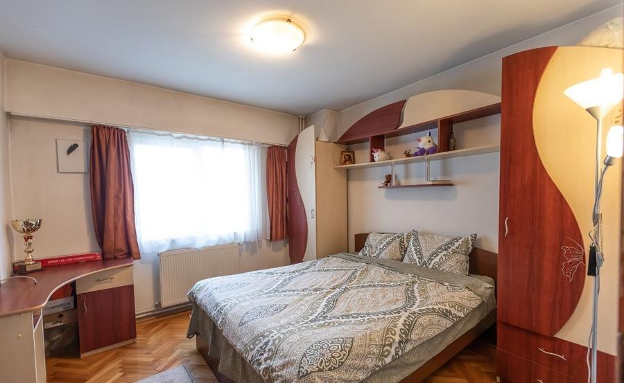 Apartament 4 camere Centrul Civic,etaj intermediar,183500 Euro - 3