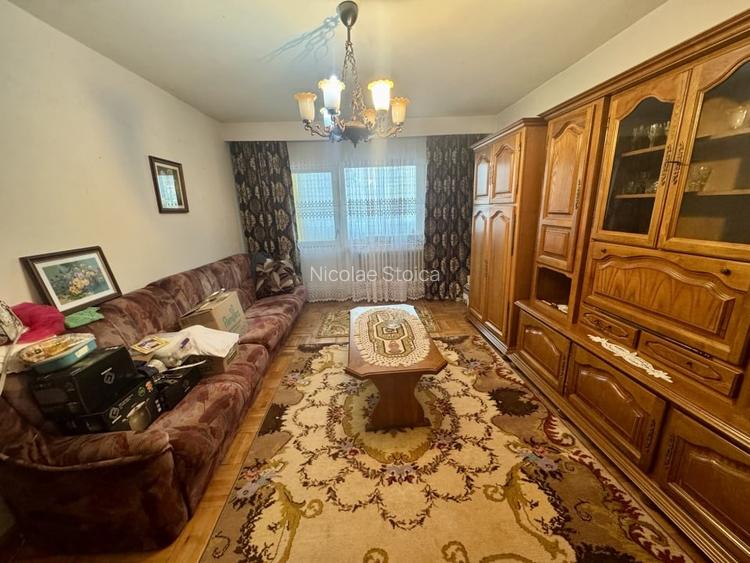Apartament 3 camere parter inalt