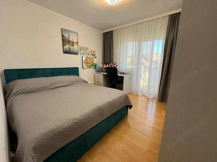 Zona Lipovei. ETAJ 2. Decomandat. 3 balcoane! - 9