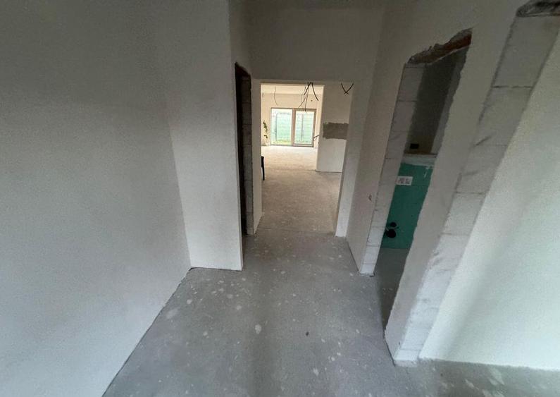 Casa de vanzare Duplex zona Carrfour - 32