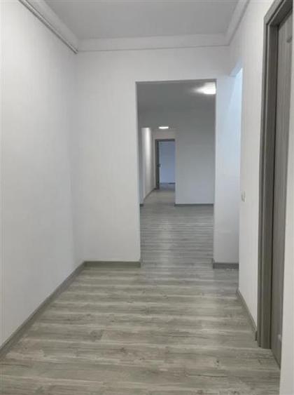 Vanzare Apartament 3 Camere Semidecomandat Berceni-Ornamentului - 8