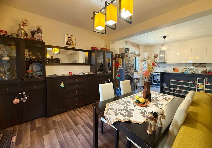 Duplex Mobilat / 4 Camere / 2 Bai / Teren 200 mp - 13