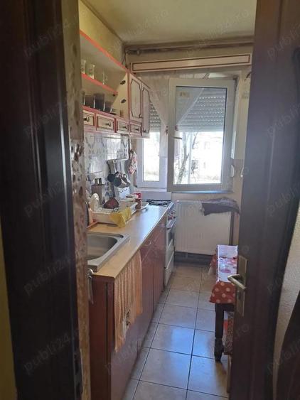 Apartament 3 camere de vanzare , Oituz M15 , et. 1 , 55.000 euro neg - 6