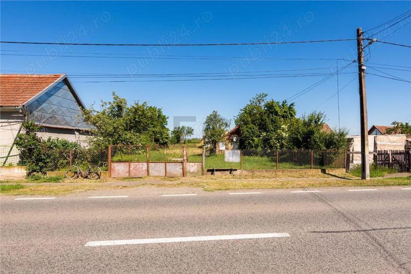 Casa veche ?i construc?ie noua - 7